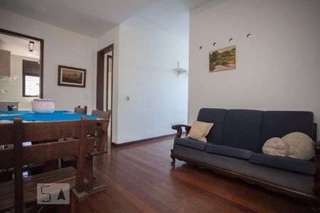 Sala de apartamento para alugar com 2 quartos, 72m² em Barra da Tijuca, Rio de Janeiro