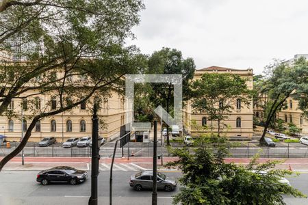 Vista da Sala de apartamento para alugar com 1 quarto, 110m² em República, São Paulo
