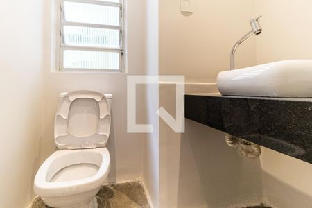 Lavabo de apartamento para alugar com 1 quarto, 110m² em República, São Paulo