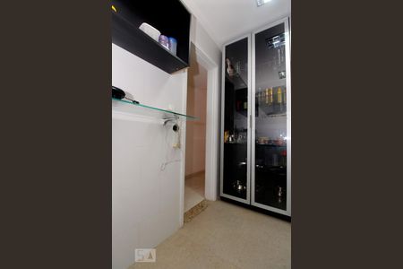 Apartamento para alugar com 90m², 2 quartos e 2 vagasCozinha.