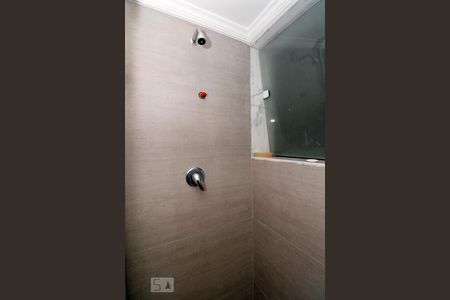 Apartamento para alugar com 90m², 2 quartos e 2 vagasBox Banheiro Social.