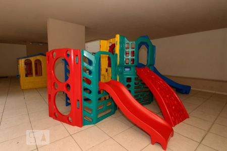 Apartamento para alugar com 90m², 2 quartos e 2 vagasPlayground.
