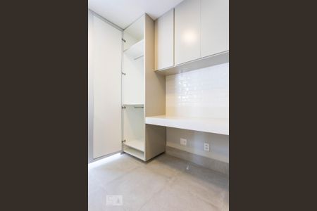 Studio para alugar com 27m², 1 quarto e 1 vaga Studio para alugar com 27m², 1 quarto e 1 vagaStúdio