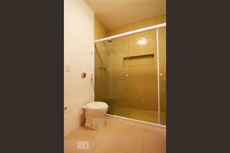 Banheiro Suite. de apartamento para alugar com 4 quartos, 182m² em Flamengo, Rio de Janeiro