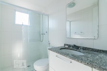 Banheiro de apartamento para alugar com 3 quartos, 84m² em Campestre, Santo André