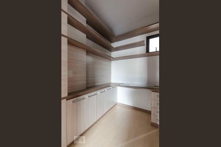 Apartamento à venda com 149m², 3 quartos e 2 vagasCorredor dos quartos