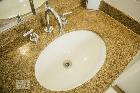 Apartamento para alugar com 58m², 2 quartos e 1 vagaBanheiro Suíte 