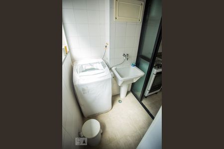 Apartamento para alugar com 58m², 2 quartos e 1 vagaÁrea de Serviço