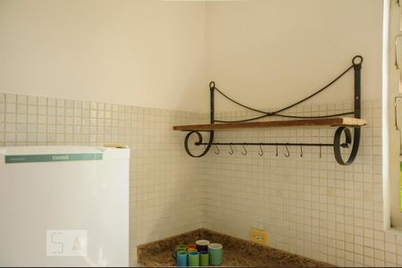 Casa à venda com 300m², 2 quartos e 2 vagasCopa do Estúdio