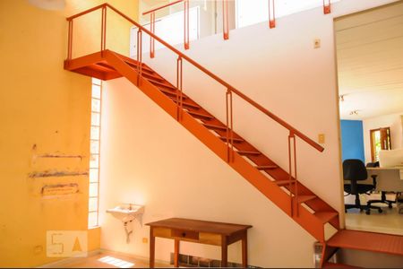 Casa à venda com 300m², 2 quartos e 2 vagasEstúdio 2