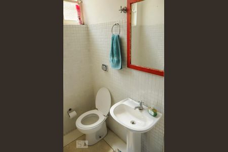 Casa à venda com 300m², 2 quartos e 2 vagasLavabo do Estúdio