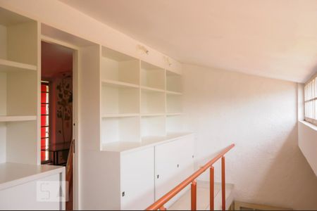 Casa à venda com 300m², 2 quartos e 2 vagasEstúdio 2