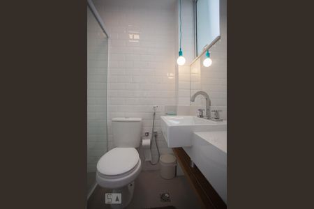 Banheiro Suite de apartamento à venda com 1 quarto, 57m² em Barra da Tijuca, Rio de Janeiro