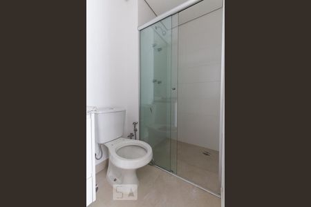 Banheiro de kitnet/studio para alugar com 1 quarto, 43m² em Santo Amaro, São Paulo