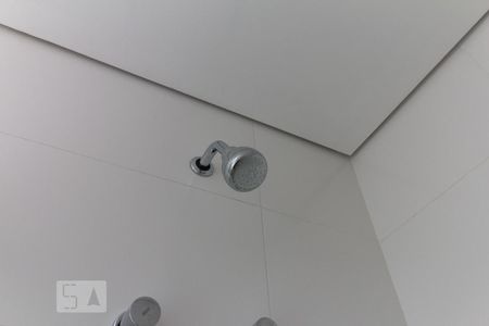 Banheiro de kitnet/studio para alugar com 1 quarto, 43m² em Santo Amaro, São Paulo