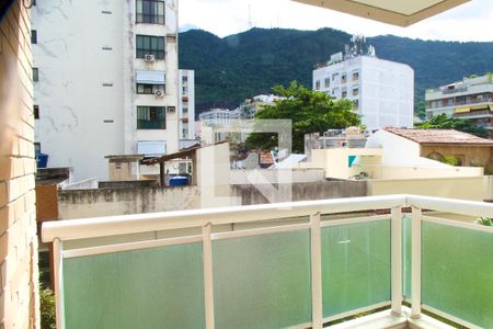 Apartamento para alugar com 80m², 2 quartos e 1 vaga Apartamento para alugar com 80m², 2 quartos e 1 vagaSuíte varanda