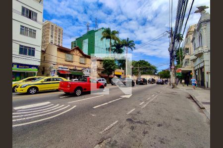 Apartamento para alugar com 80m², 2 quartos e 1 vaga Apartamento para alugar com 80m², 2 quartos e 1 vagaVista da Rua