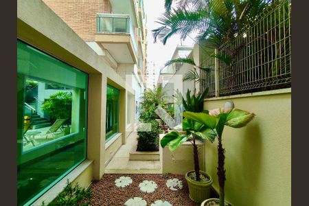 Apartamento para alugar com 80m², 2 quartos e 1 vaga Apartamento para alugar com 80m², 2 quartos e 1 vagaÁrea Comum - Playground