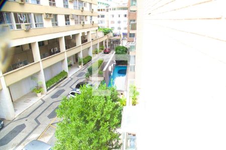 Apartamento para alugar com 80m², 2 quartos e 1 vaga Apartamento para alugar com 80m², 2 quartos e 1 vagaSuíte varanda vista