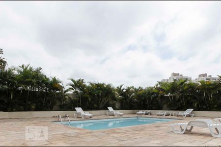 Apartamento para alugar com 67m², 2 quartos e 1 vagaPiscina