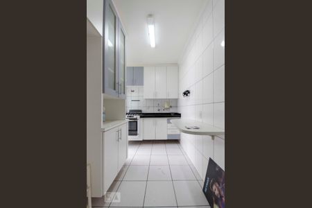 Cozinha de apartamento para alugar com 2 quartos, 67m² em Lauzane Paulista, São Paulo