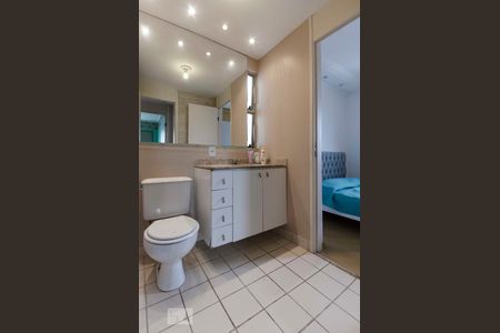 Banheiro de apartamento para alugar com 3 quartos, 77m² em Imirim, São Paulo