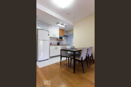 Apartamento para alugar com 77m², 2 quartos e 1 vaga Apartamento para alugar com 77m², 2 quartos e 1 vagaCozinha
