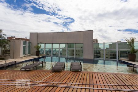 Apartamento para alugar com 77m², 2 quartos e 1 vaga Apartamento para alugar com 77m², 2 quartos e 1 vagaPiscina