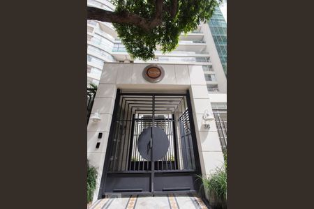 Apartamento para alugar com 77m², 2 quartos e 1 vaga Apartamento para alugar com 77m², 2 quartos e 1 vagaFachada