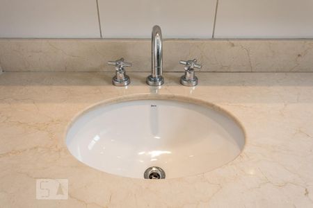 Apartamento à venda com 147m², 3 quartos e 3 vagas Apartamento à venda com 147m², 3 quartos e 3 vagasBanheiro da suíte 3