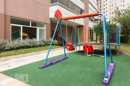 Apartamento à venda com 147m², 3 quartos e 3 vagas Apartamento à venda com 147m², 3 quartos e 3 vagasPlayground