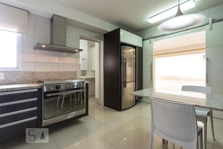 Apartamento à venda com 147m², 3 quartos e 3 vagas Apartamento à venda com 147m², 3 quartos e 3 vagasCozinha