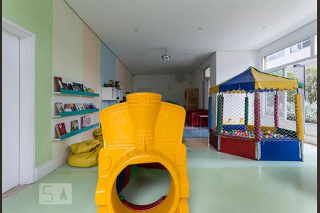 Apartamento à venda com 147m², 3 quartos e 3 vagas Apartamento à venda com 147m², 3 quartos e 3 vagasBrinquedoteca