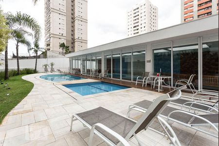 Apartamento à venda com 147m², 3 quartos e 3 vagas Apartamento à venda com 147m², 3 quartos e 3 vagasPiscina