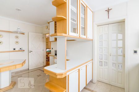 Apartamento à venda com 140m², 3 quartos e 2 vagasCozinha