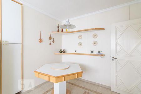 Apartamento à venda com 140m², 3 quartos e 2 vagasCopa