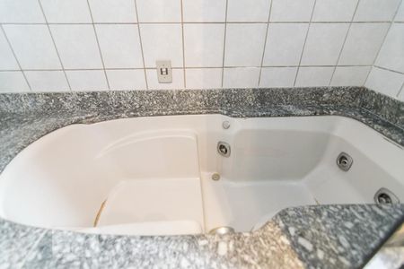Apartamento à venda com 140m², 3 quartos e 2 vagasBanheiro Da Suite 