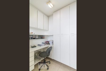 Apartamento à venda com 140m², 3 quartos e 2 vagasEscritório