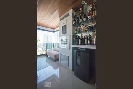 Sala/Sacada de apartamento para alugar com 1 quarto, 84m² em Jardim Caravelas, São Paulo