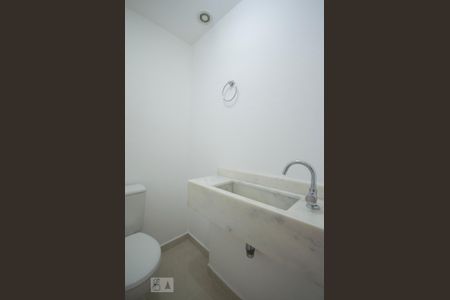 Lavabo de apartamento para alugar com 3 quartos, 180m² em Campo Belo, São Paulo
