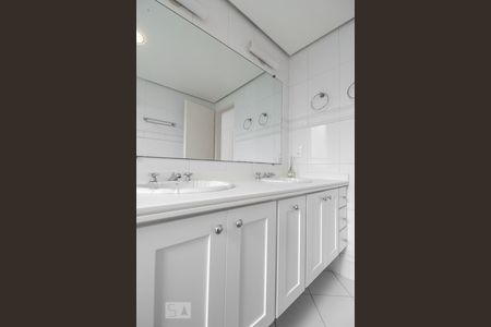 Suíte 1 de apartamento à venda com 3 quartos, 140m² em Vila Suzana, São Paulo