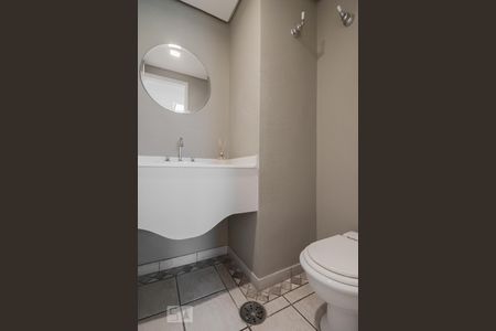 Lavabo de apartamento à venda com 3 quartos, 140m² em Vila Suzana, São Paulo