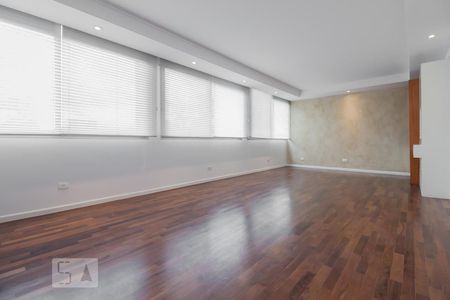 Sala de apartamento à venda com 3 quartos, 140m² em Vila Suzana, São Paulo