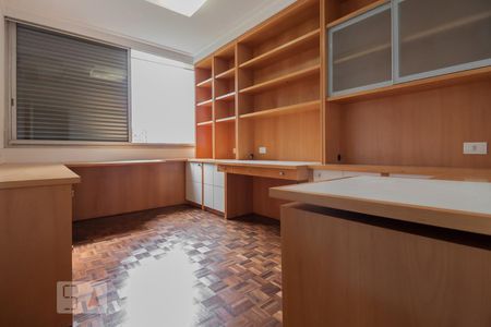Apartamento à venda com 140m², 3 quartos e 3 vagasQuarto 3