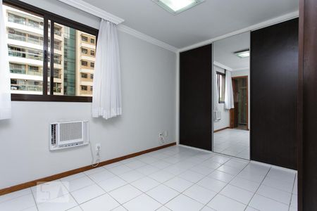 SUÍTE de apartamento à venda com 3 quartos, 80m² em Barra da Tijuca, Rio de Janeiro