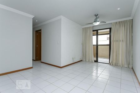 SALA de apartamento à venda com 3 quartos, 80m² em Barra da Tijuca, Rio de Janeiro