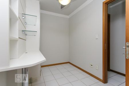 Apartamento à venda com 80m², 3 quartos e 1 vagaSUÍTE
