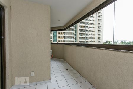 SACADA de apartamento à venda com 3 quartos, 80m² em Barra da Tijuca, Rio de Janeiro