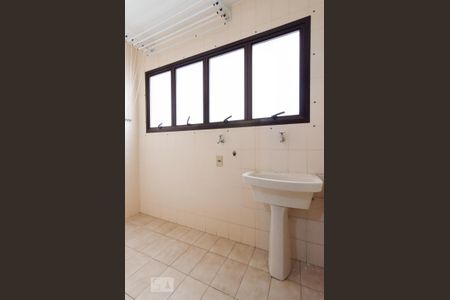 Lavanderia de apartamento à venda com 2 quartos, 70m² em Cambuí, Campinas