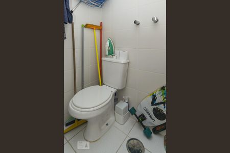 Apartamento à venda com 133m², 3 quartos e 2 vagasBanheiro de Serviço